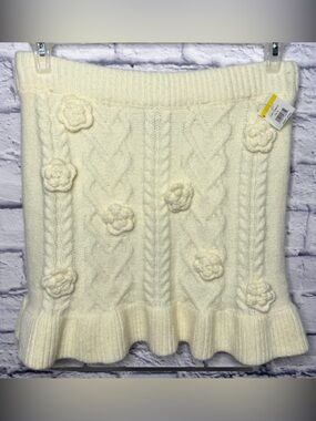 JACQUIE THE LABEL Maeve Cream Knit 3D Floral Applique Mini Skirt NWT Large